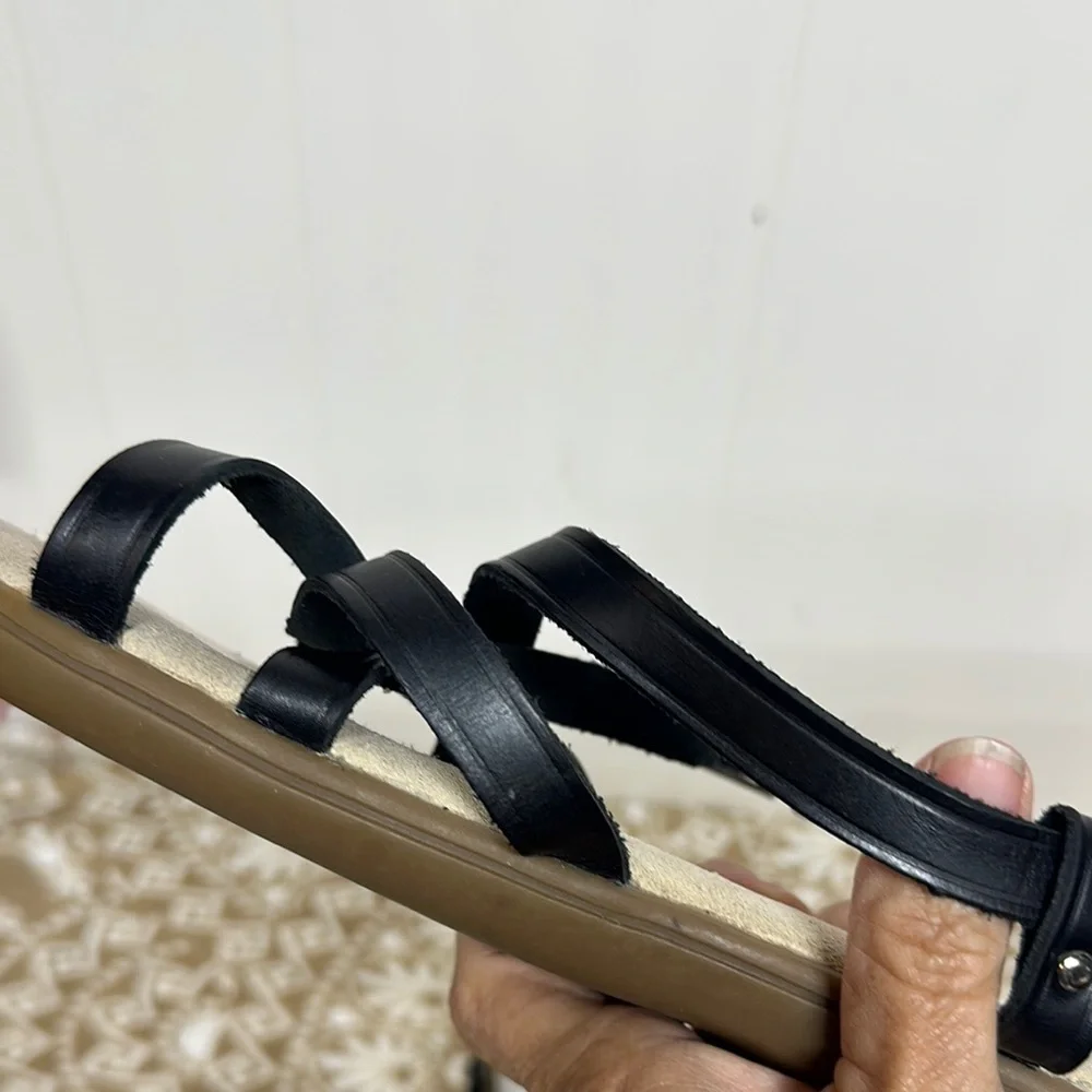 G.H. Bass & Co. Black Strappy Sandals